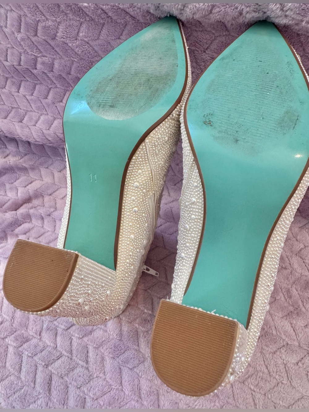 Betsey Johnson Cady Pearl Rhinestone Women’s Booties Ivory Size 11 - Picture 8 of 10